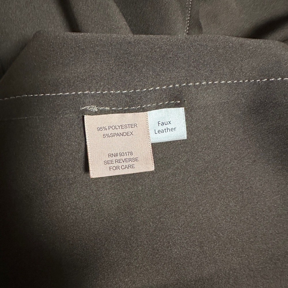 Philosophy women's leather coat! - Picture 9 of 9